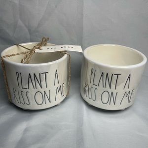 Rae Dunn Iridescent Plant A Kiss On Me Mini Planters Set of 2